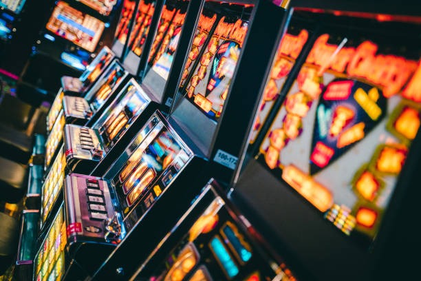 Live dealer studio and slot game interface guide on live syd